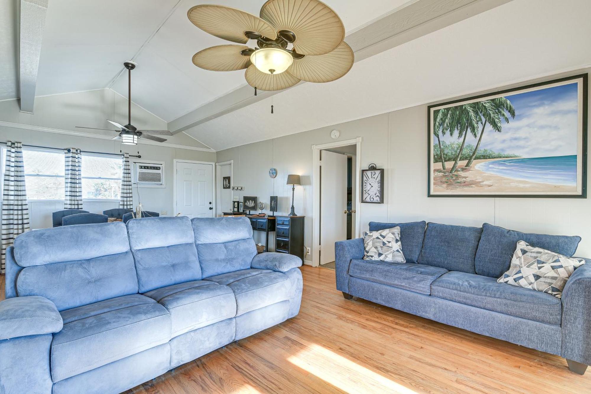 Second-Row Surfside Beach House Newly Renovated! エクステリア 写真