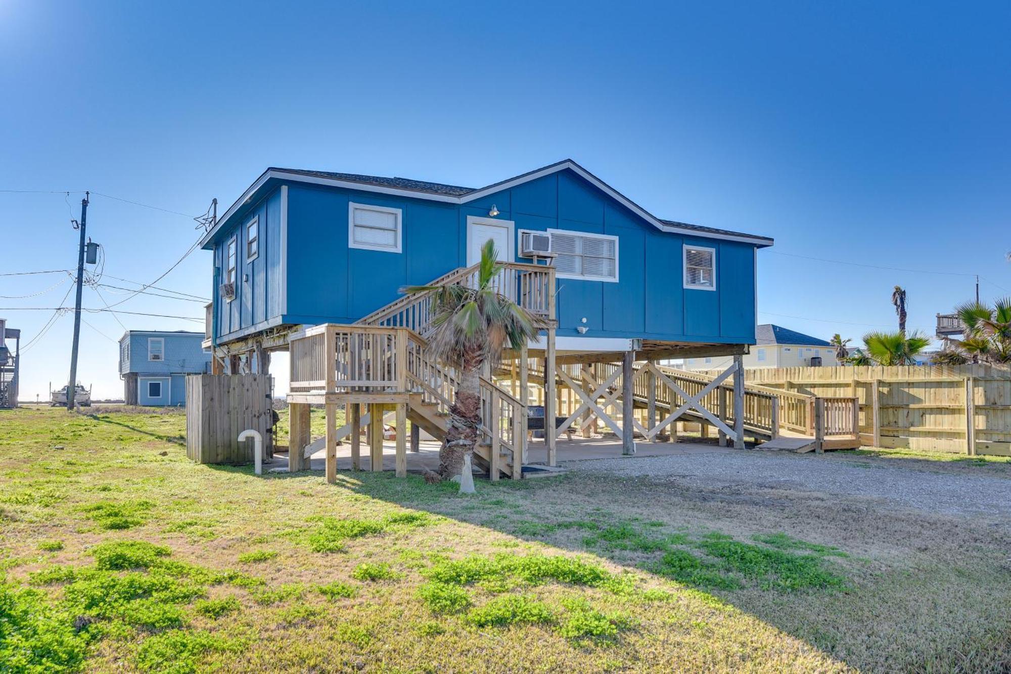 Second-Row Surfside Beach House Newly Renovated! エクステリア 写真