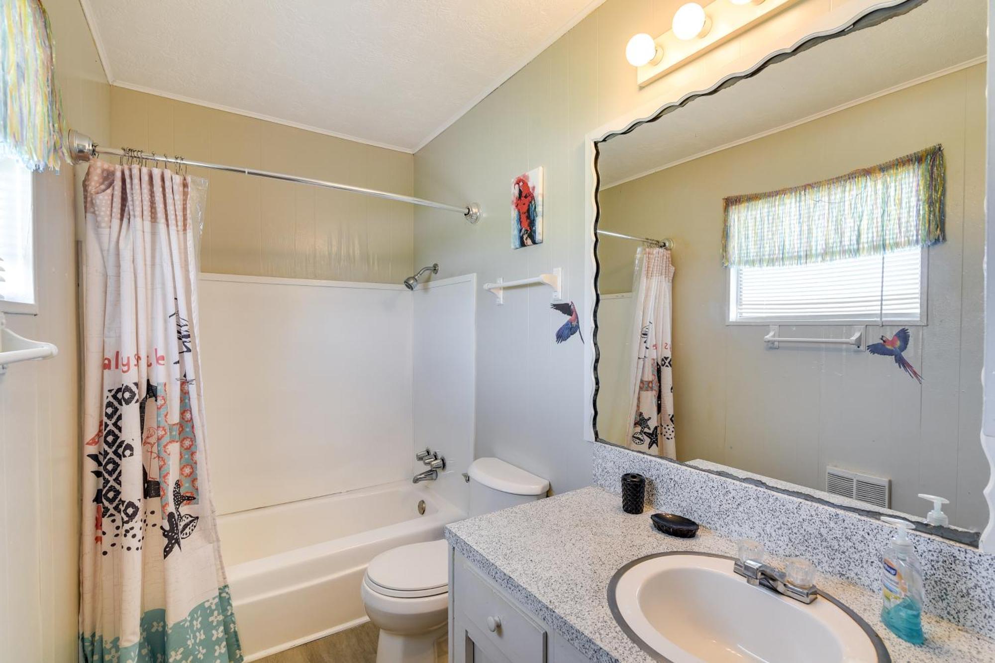 Second-Row Surfside Beach House Newly Renovated! エクステリア 写真